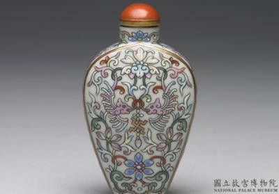 图片[2]-Porcelain famille-rose snuff bottle with a winding branch-and-blossom decoration, Qing dynasty, Jiaqing reign (1796-1820)-China Archive